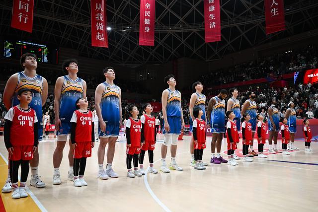 趣的同班同