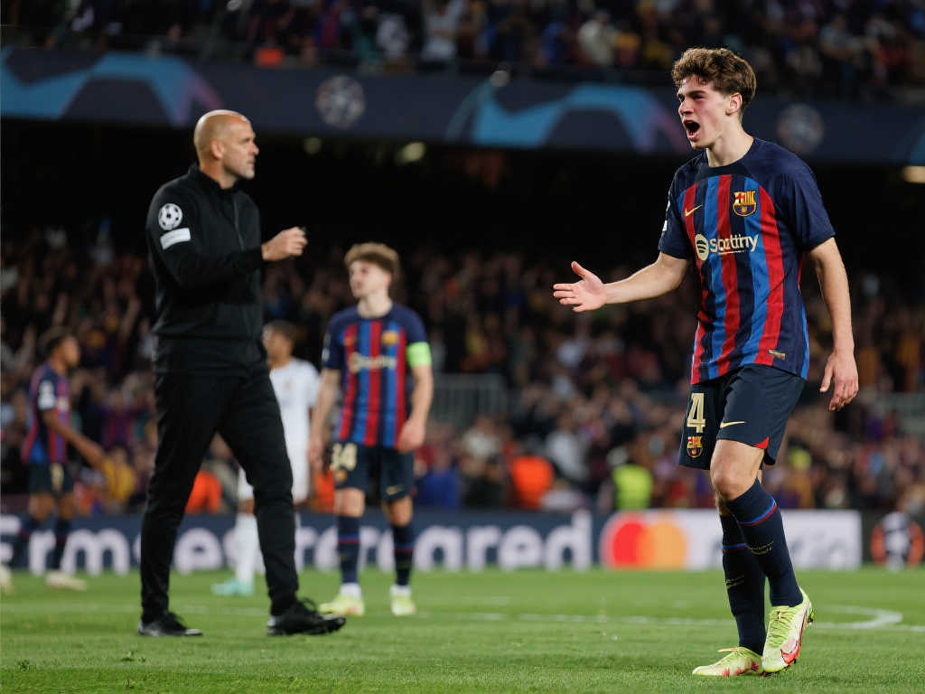 而曼城则在 而曼城则在